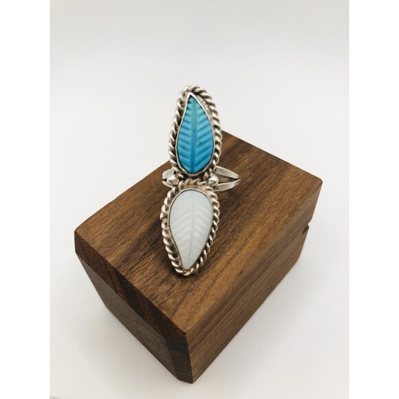 LEE CHARLEY JR ~NAVAJO STERLING ~TURQUOISE & MOTHER OF PEARL FEATHER RING-Signed - Picture 1 of 12